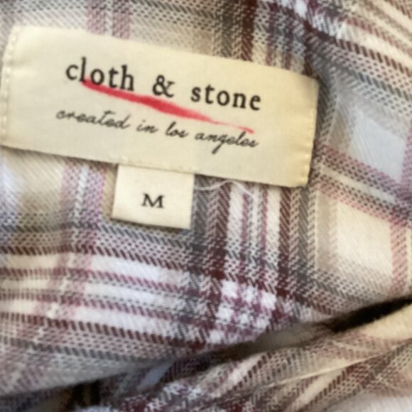 Cloth & Stone Top Size Medium Plaid Short-Sleeve Gray & White Raw Edge - Picture 2 of 7